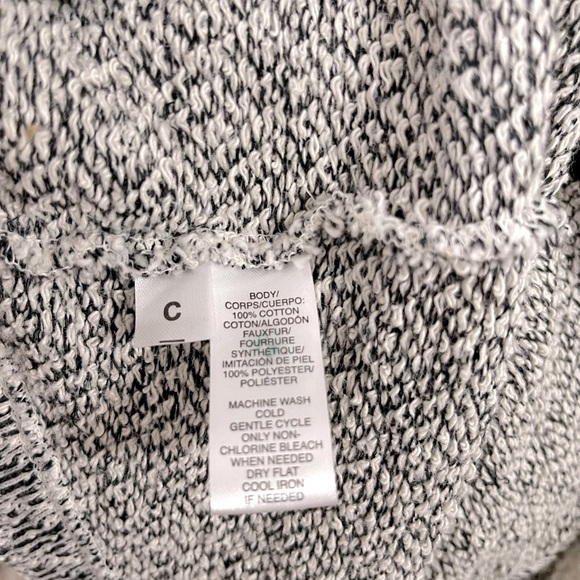 LOFT by Ann Taylor Women’s Vest Size Medium Gray in Color - Picture 5 of 5